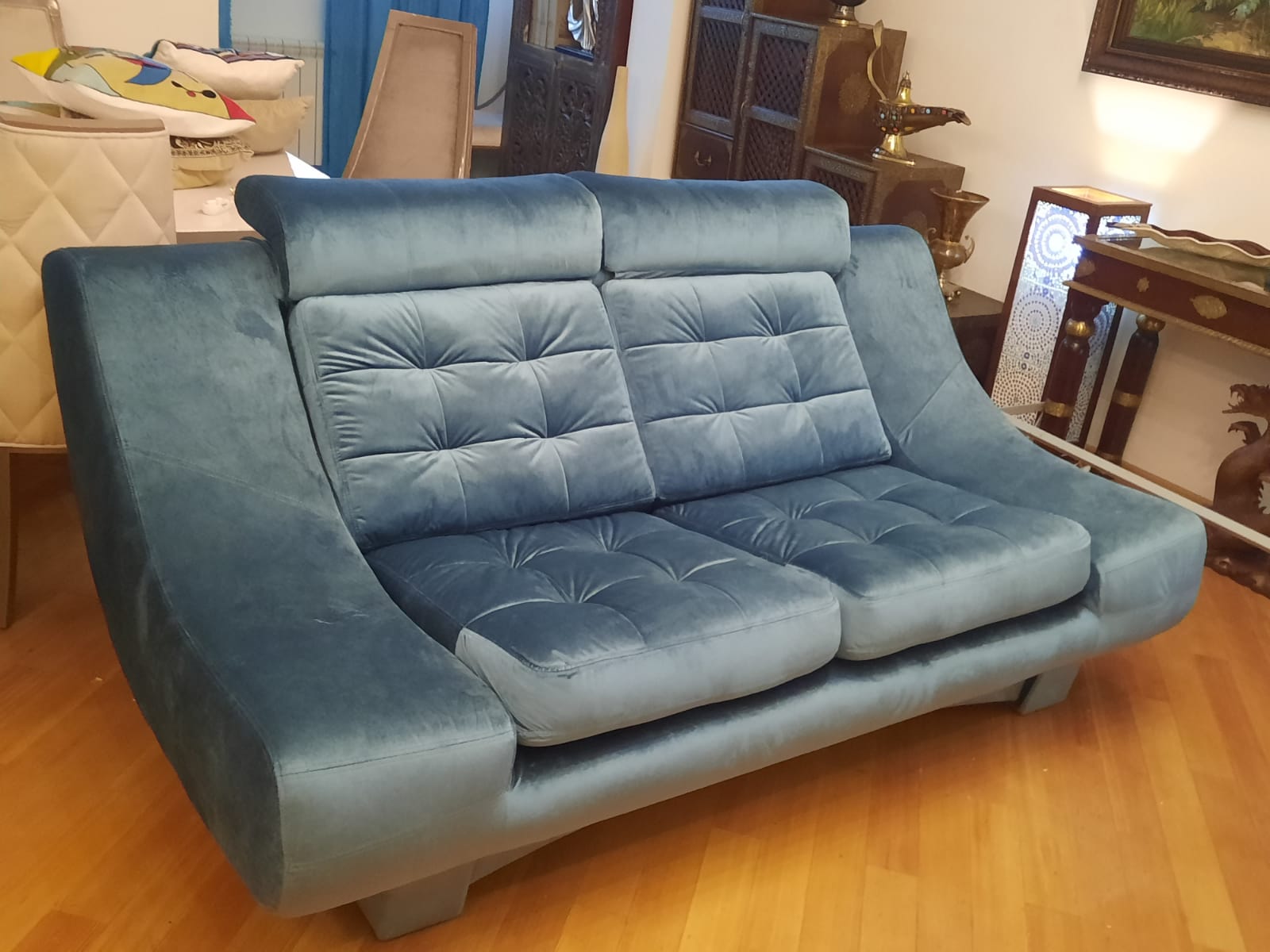 Обивка дивана на дому. Тайга